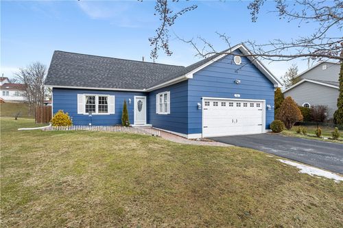 76 Grangerford Hts, West Henrietta, NY, 14586-9570 | Card Image