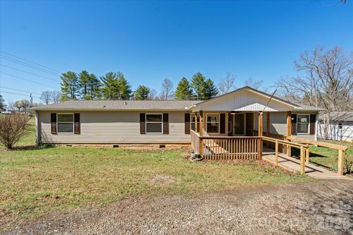 18 Ford Valley Rd, Weaverville, NC, 28787-9041 | Card Image