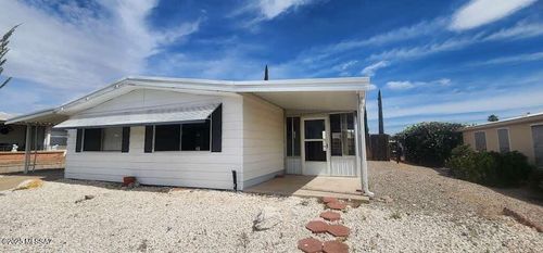 270 W Pinon Dr, Green Valley, AZ, 85614-4332 | Card Image