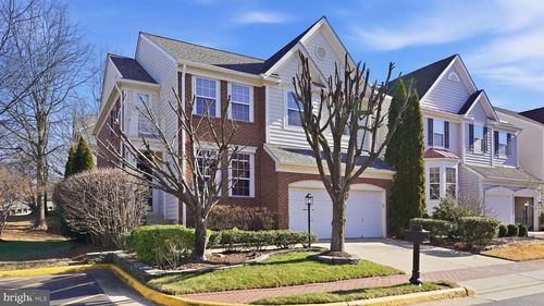 8921 Mayhew Ct, LORTON, VA, 22079-4722 | Card Image