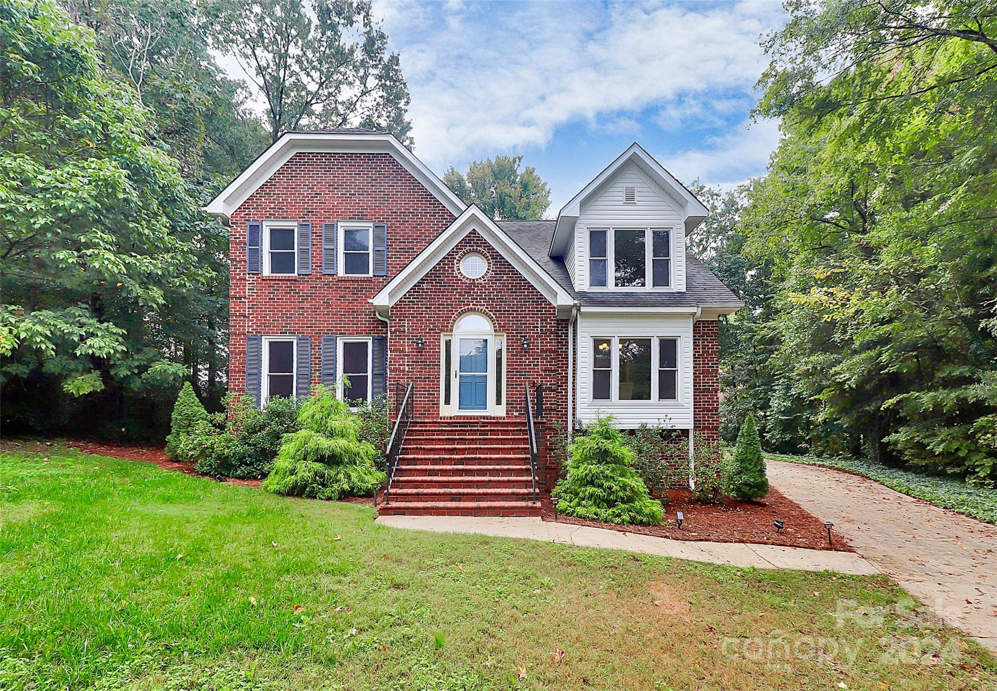Yerton Ct, Charlotte, NC 28213