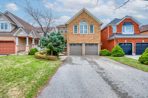 5690 Wells Pl, Mississauga, ON, L5M5T6 | Card Image