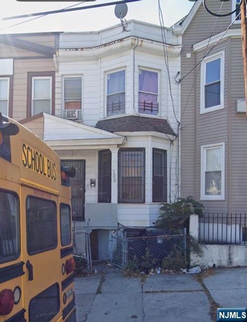 132 Chester Avenue, Newark, NJ, 07104 | Card Image
