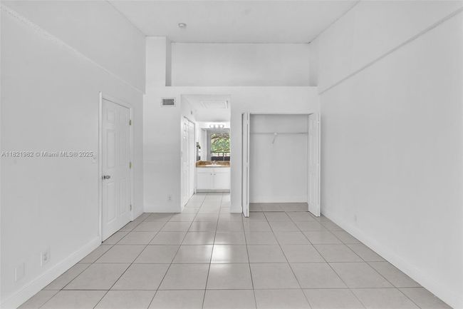 APT-20203 - 811 Lyons Rd, Condo with 2 bedrooms, 2 bathrooms and null parking in Coconut Creek FL | Image 11