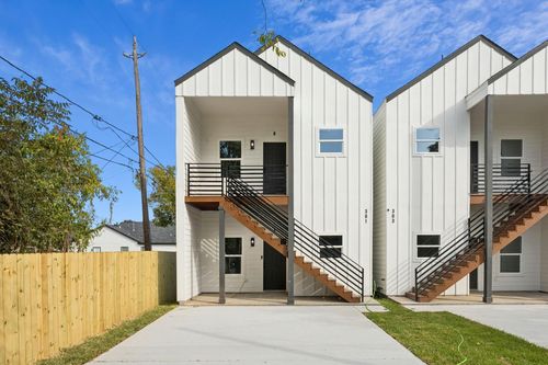 301 Cartersville St, Houston, TX, 77029-4604 | Card Image