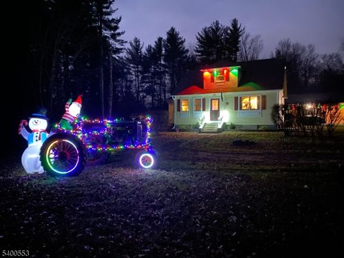 220 Oak Grove Rd, Pittstown, NJ, 08867-4008 | Card Image