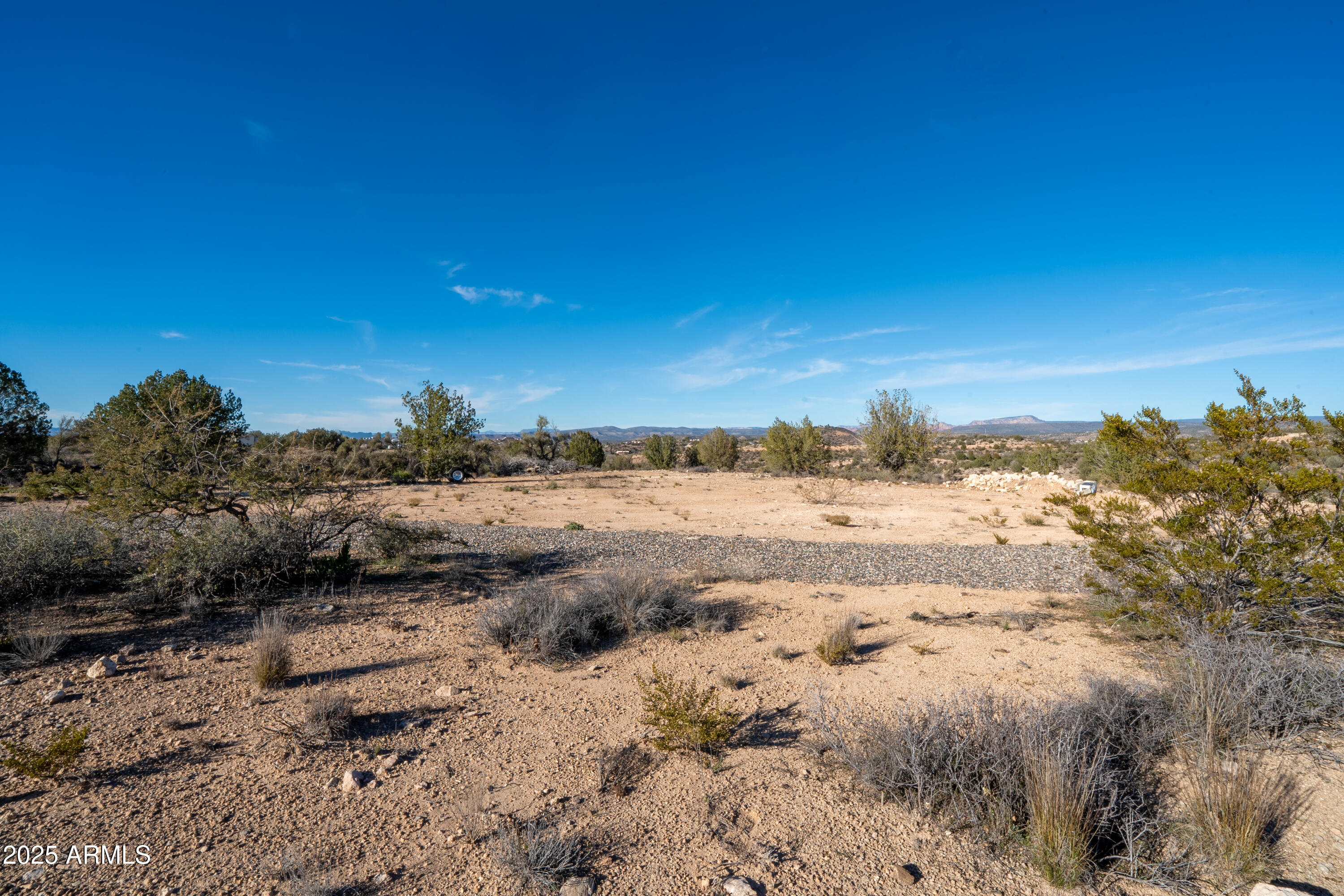Land in Rimrock 2