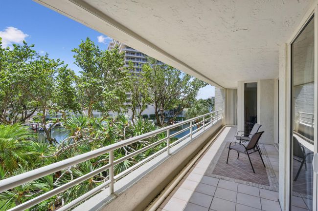 APT-208 - 4201 N Ocean Blvd, Condo with 2 bedrooms, 2 bathrooms and null parking in Boca Raton FL | Image 5