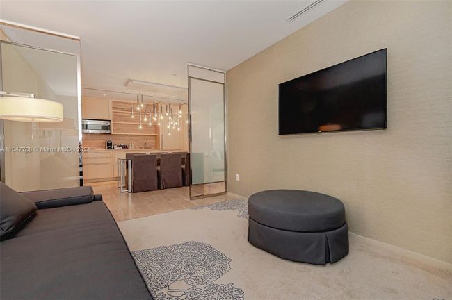 1001 - 9703 Collins Ave, Condo with 2 bedrooms, 2 bathrooms and null parking in Bal Harbour FL | Image 17