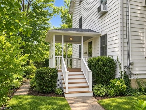 6 Fairchild Ave, Morris Plains, NJ, 07950-1726 | Card Image