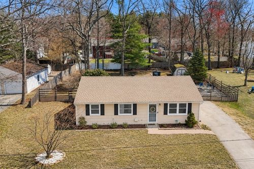 5 Crestwood Ave, Plainville, MA, 02762-2006 | Card Image