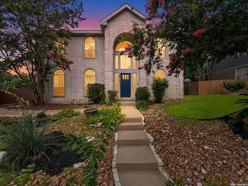 815 Stoneway Dr, San Antonio, TX, 78258-2327 | Card Image
