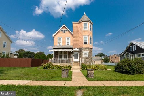 27 Garfield Ave, NORWOOD, PA, 19074-1700 | Card Image