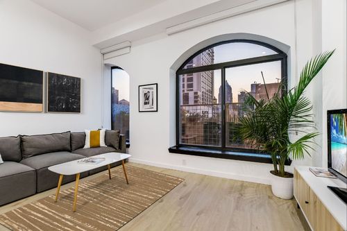 apt-303-507 Sabine St, Austin, TX, 78701-4177 | Card Image