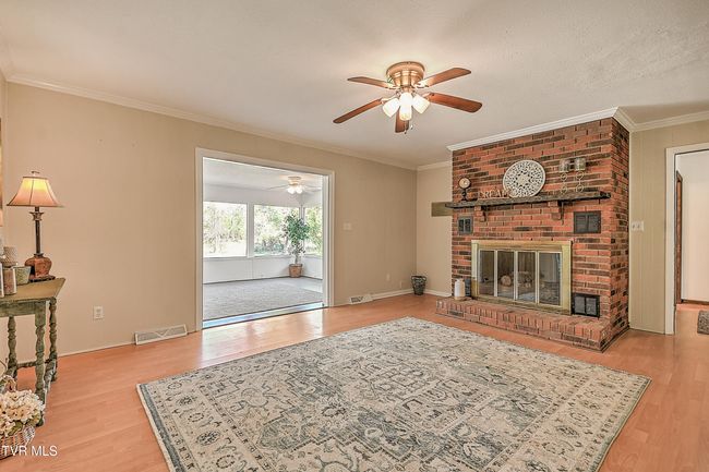 646 Meadow View Rd, House other with 4 bedrooms, 2 bathrooms and null parking in Bristol TN | Image 21