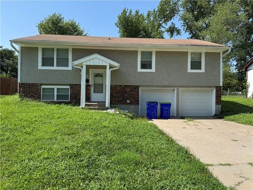 6206 E 140th Ter, Grandview, MO, 64030-3889 | Card Image
