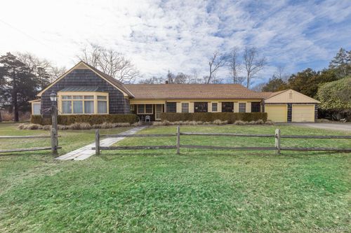 43 Halsey Road, Southampton, NY, 11960 | Card Image