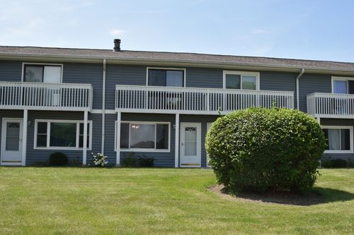 27c-34228 N Birch Ln, Gurnee, IL, 60031-2584 | Card Image