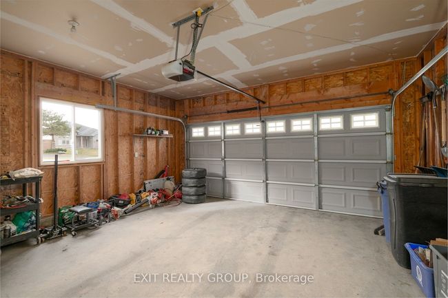 28 Kyle Crt, House other with 2 bedrooms, 1 bathrooms and 4 parking in Frankford ON | Image 21