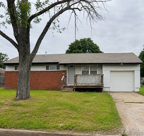 110 N 44th West Ave, Tulsa, OK, 74127-6305 | Card Image
