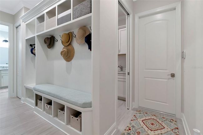 Hallway to Guest Bedroom has built in Storage | Image 48