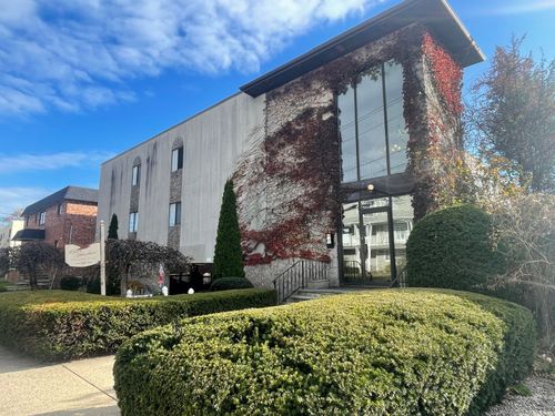 apt-1e-697 Cove Rd, Stamford, CT, 06902-5463 | Card Image