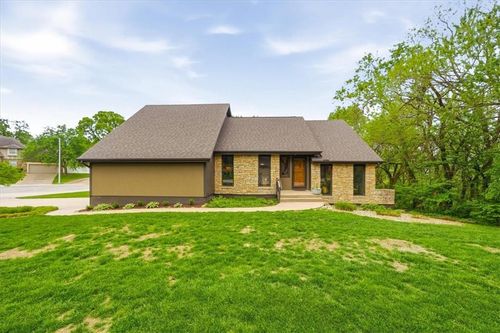 13105 W 69th St, Shawnee, KS, 66216-2616 | Card Image