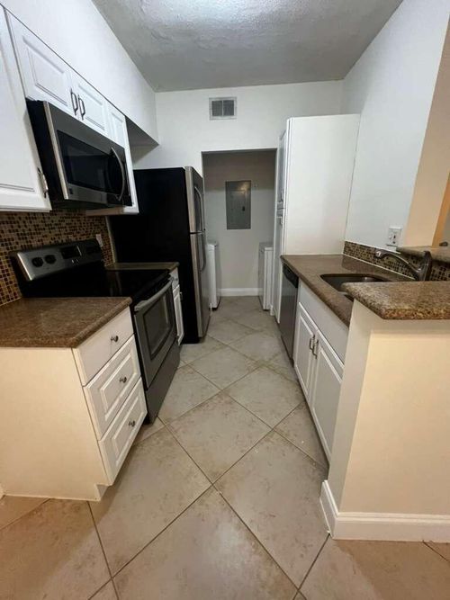 1501-10354 Fox Trail Rd S, West Palm Beach, FL, 33411-1452 | Card Image