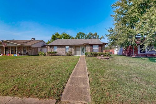 707 Shadybrook Ln, Seagoville, TX, 75159-1244 | Card Image