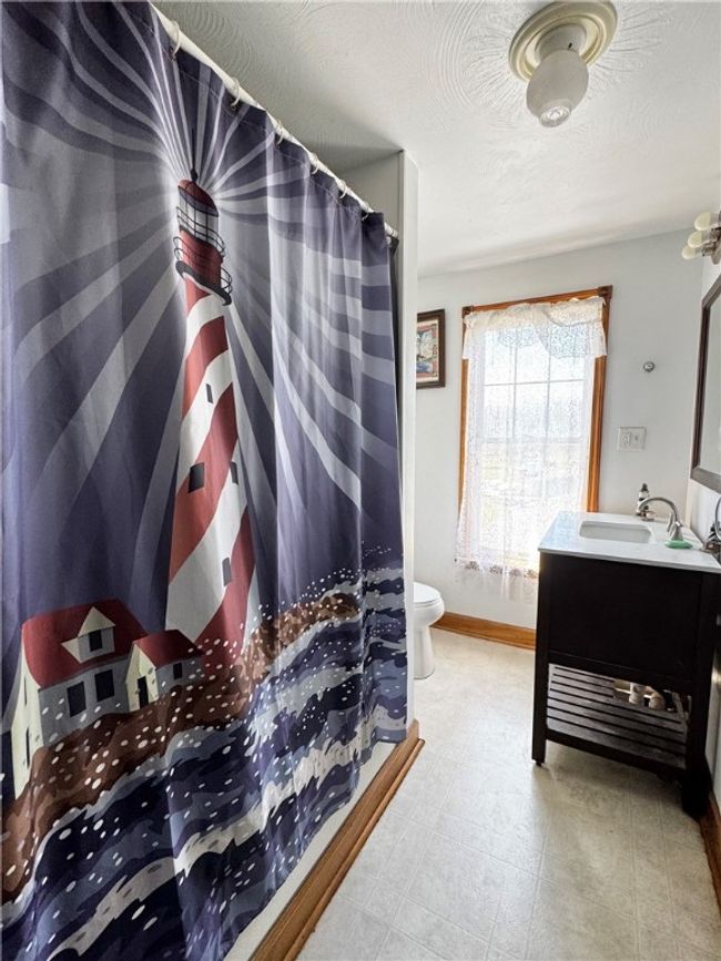 211 Stephens St, House other with 4 bedrooms, 4 bathrooms and 3 parking in Vanderbilt PA | Image 29