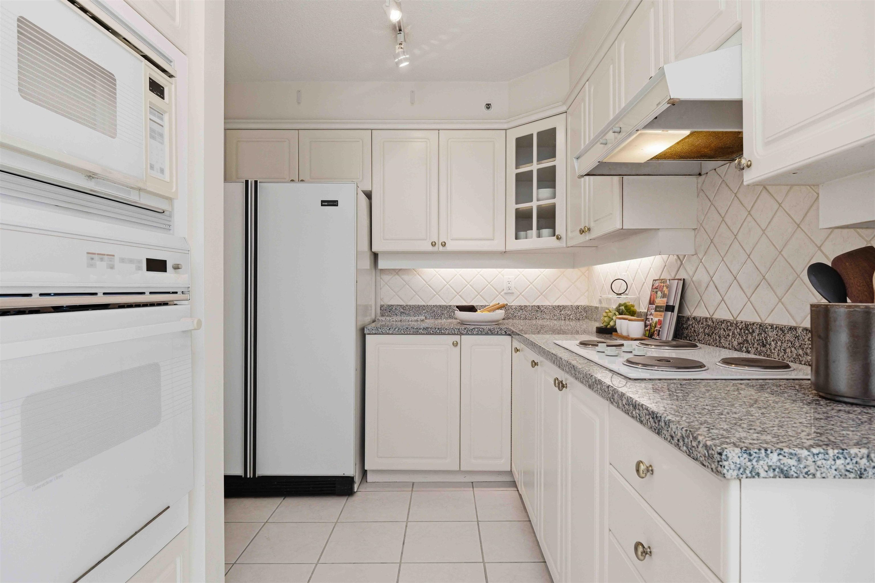 Residential in West Vancouver 4