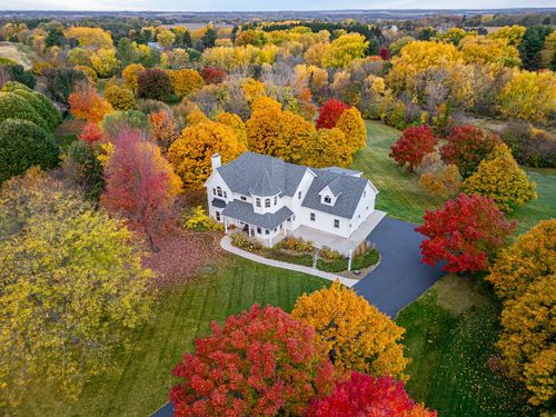 2505 Timberline Trl, Woodstock, IL, 60098-8777 | Card Image