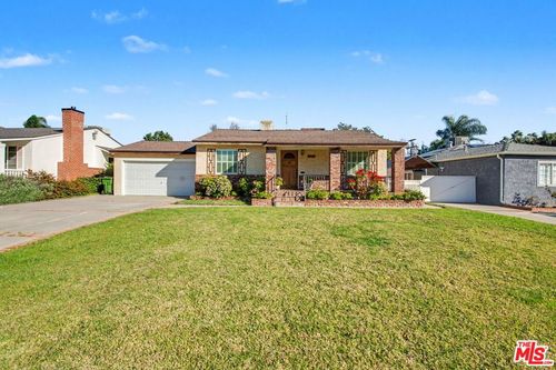 4830 Ledge Avenue, Los Angeles, CA, 91601 | Card Image