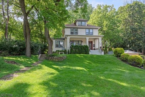 b-235 Prospect St, Dover, NJ, 07801-4817 | Card Image