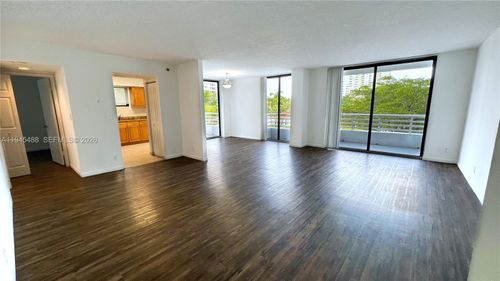 apt-301-3300 Ne 192nd St, Aventura, FL, 33180-2428 | Card Image