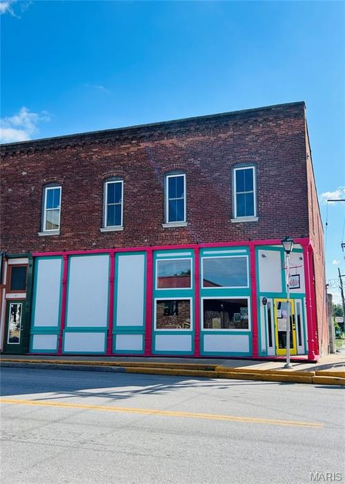 100 E Main St, Perry, MO, 63462-1114 | Card Image