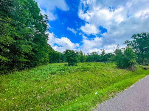 785 E Bolivar St, Vidor, TX, 77662-5135 | Card Image