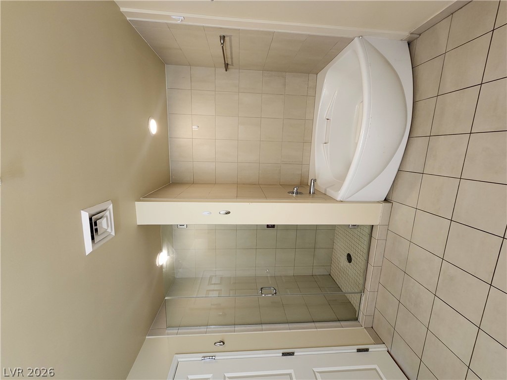 Residential Lease in Las Vegas 5