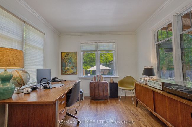 291 Dufferin Ave, House other with 2 bedrooms, 2 bathrooms and 8 parking in Belleville ON | Image 15