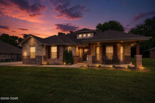 1113 Chesterfield Dr, Webb City, MO, 64870-8238 | Card Image