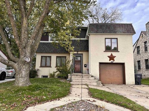 1805 Superior Ave, Tomah, WI, 54660-2745 | Card Image