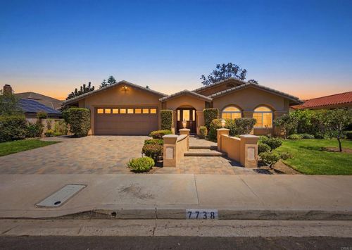 7738 Madrilena Way, Carlsbad, CA, 92009 | Card Image