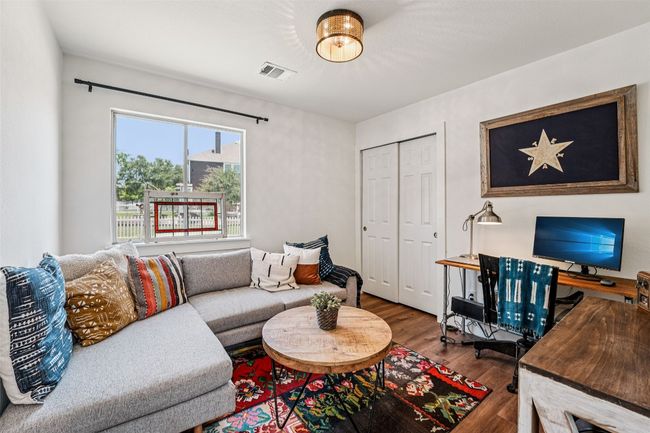 5962 Steiner, House other with 3 bedrooms, 2 bathrooms and 4 parking in Kyle TX | Image 18