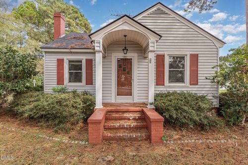 304 N Fayetteville St, Salemburg, NC, 28385-8783 | Card Image