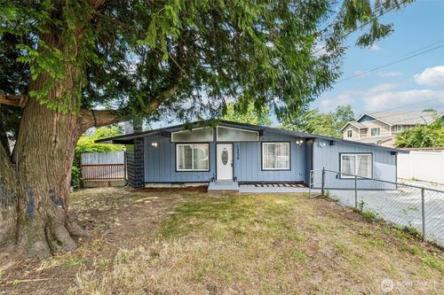 13039 24th Ave S, SeaTac, WA, 98168-3009 | Card Image