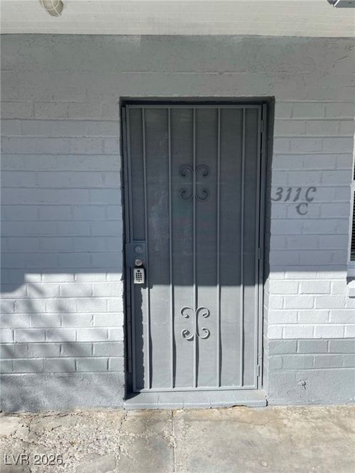 c-311 N 11th St, Las Vegas, NV, 89101-4580 | Card Image