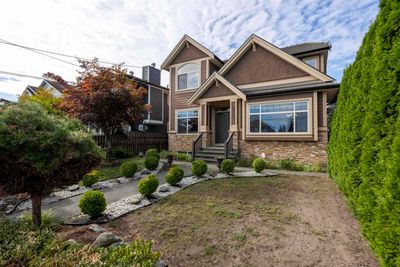 7307 2nd St, House other with 5 bedrooms, 4 bathrooms and 2 parking in Burnaby BC | Image 2