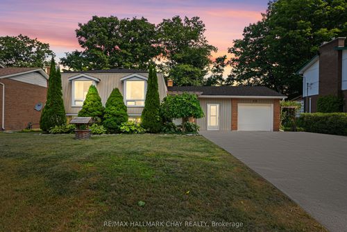 15 Viel St, Penetanguishene, ON, L9M1H8 | Card Image