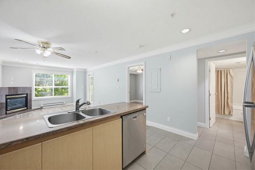 202-8115 121a St, Surrey, BC, V3W1J2 | Card Image