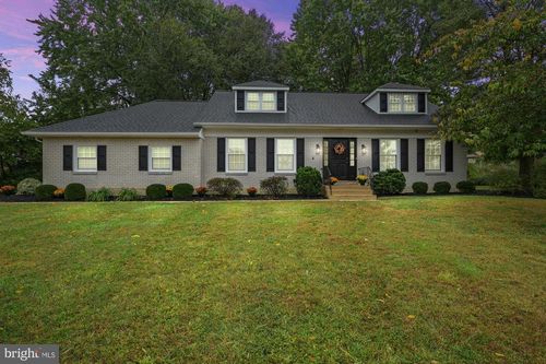 202 Clover Dr, Hockessin, DE, 19707-1320 | Card Image